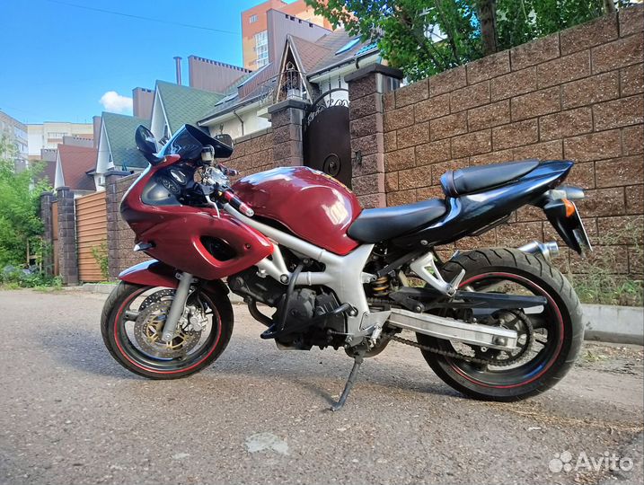 Suzuki sv400