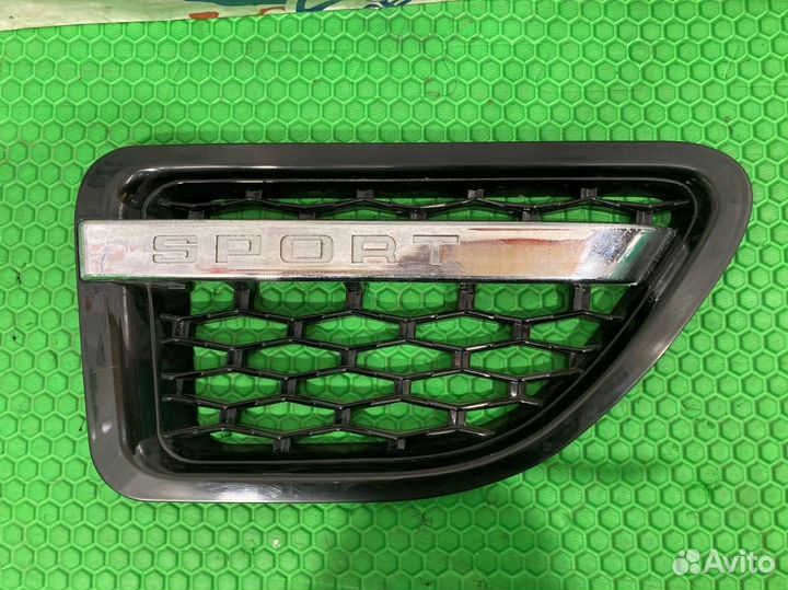 Дефлектор (решетка ) крыла передний правый Land