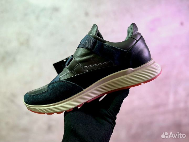 Кроссовки Ecco комфортные