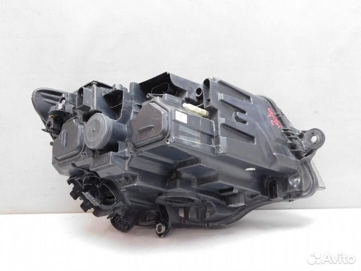 Фара левая Volkswagen California/Caravelle/Multiva