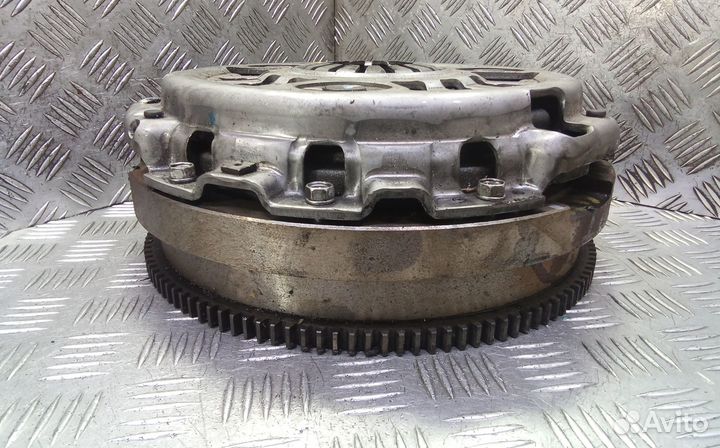 Маховик Nissan Navara