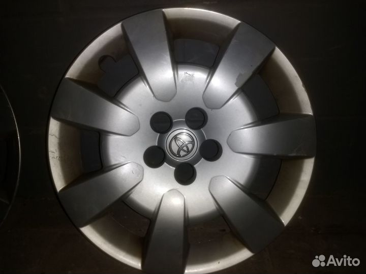 Колпаки Тойота Авенсис