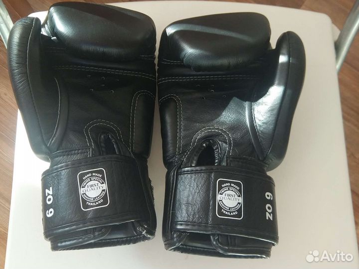 Боксерские перчатки Twins 6 oz