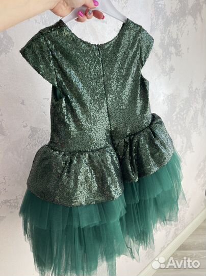 Нарядное платье для девочки