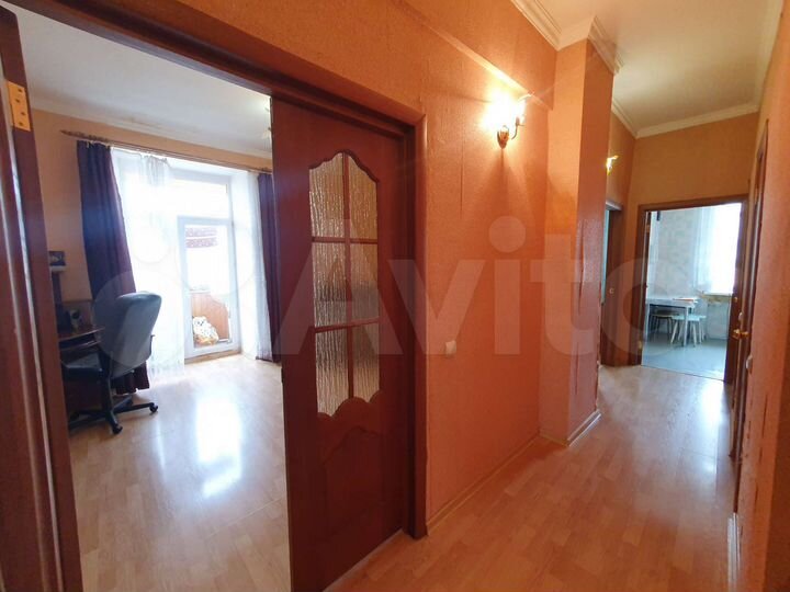 2-к. квартира, 60 м², 5/5 эт.