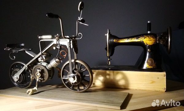 Настольный мотоцикл Зингер