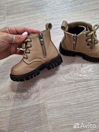 Ботинки для девочки