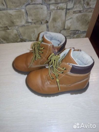 Обувь на мальчика 22,23,24 размеры
