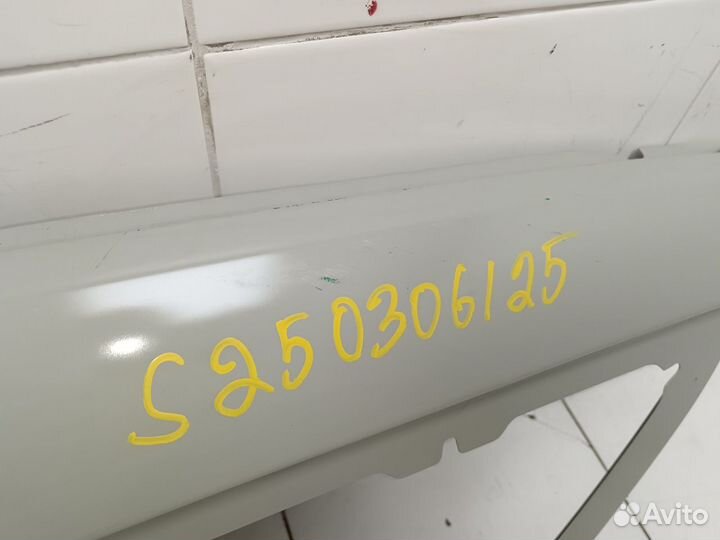 Б/У Б/У Крыло заднее правое 71504B1C00 Genesis