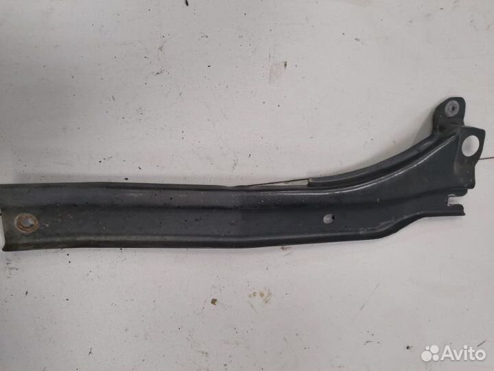 Рамка радиатора передняя Kia Rio 1 седан A5D 1.5