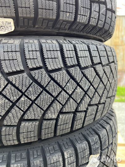 Pirelli Ice Zero FR 185/65 R15 92T