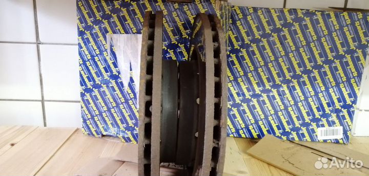 Диски тормозные передние. 114,3 Mitsubishi XL