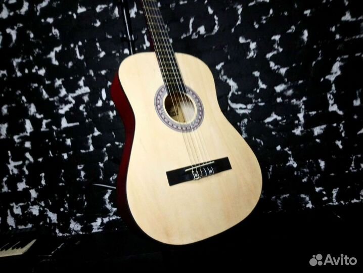 Гитара б/у + чехол