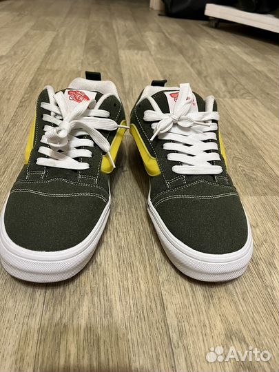 Продам кеды vans