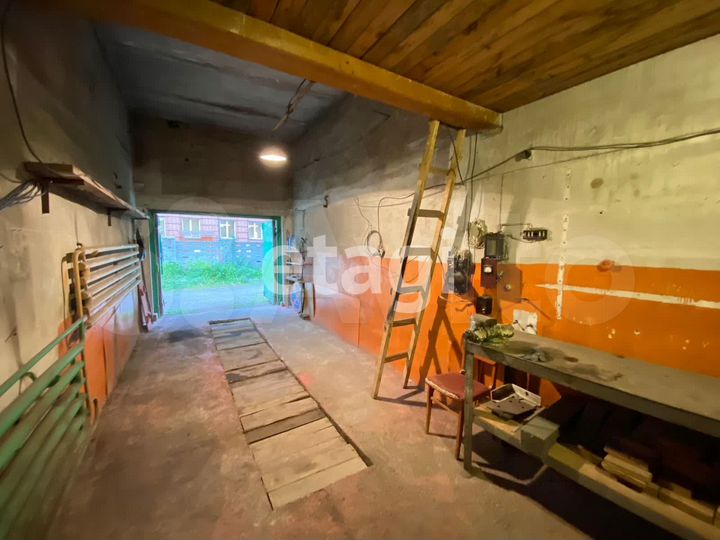 Гараж