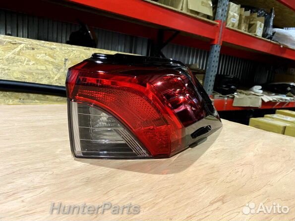 Фонарь правый Kia Sorento Prime