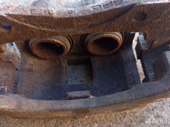 Суппорт передний Great Wall Hover