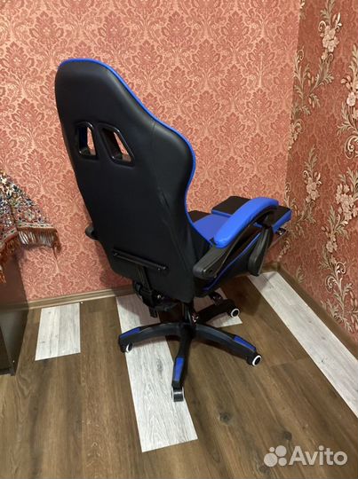 Компьютерное кресло с массажем новое