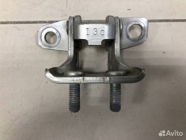 Петля двери задней левой верхняя Mitsubishi Lancer