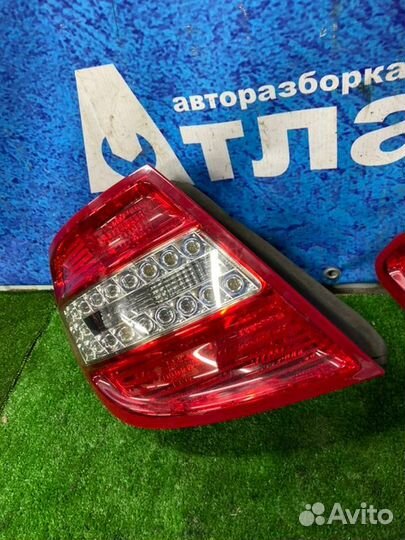 Фонарь задний левый Mercedes-Benz C-Class W204