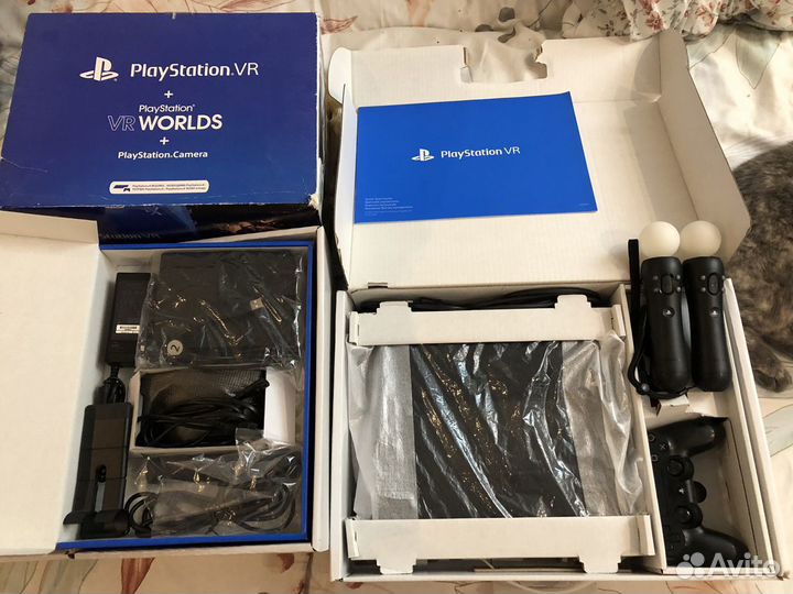 PS 4 + 2 геймпада + VR очки + камера + 2 мува