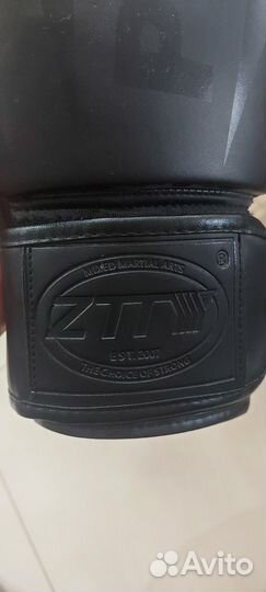 Боксерские перчатки 10 oz бу