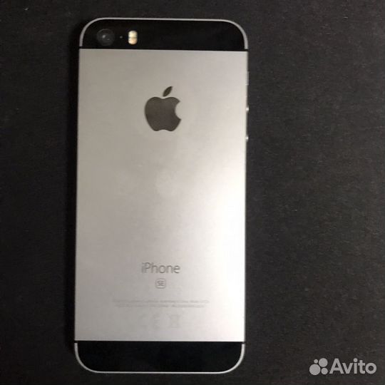 iPhone SE, 32 ГБ
