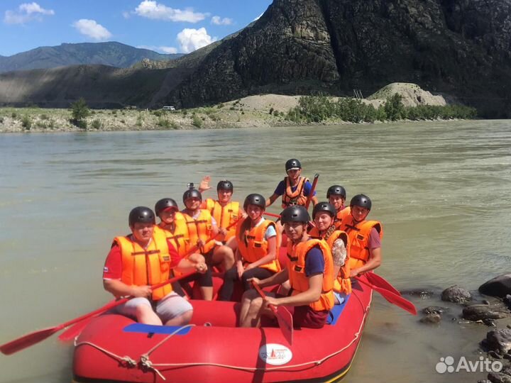 Аренда туристического снаряжения рафтов, катамаран