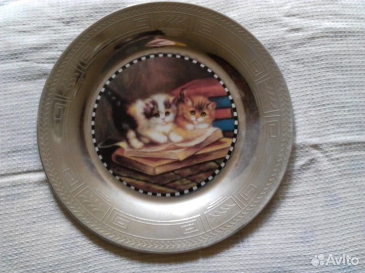 Декоративные настенные тарелки