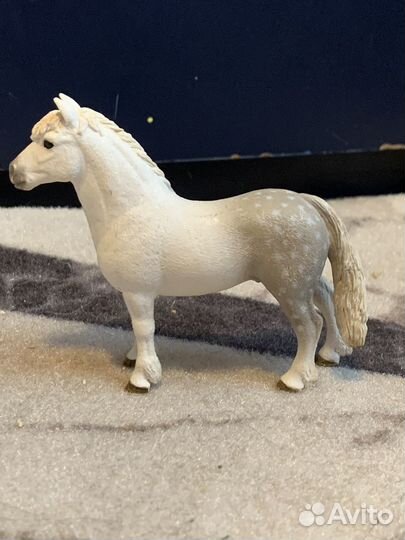 Продам фигурку Schleich