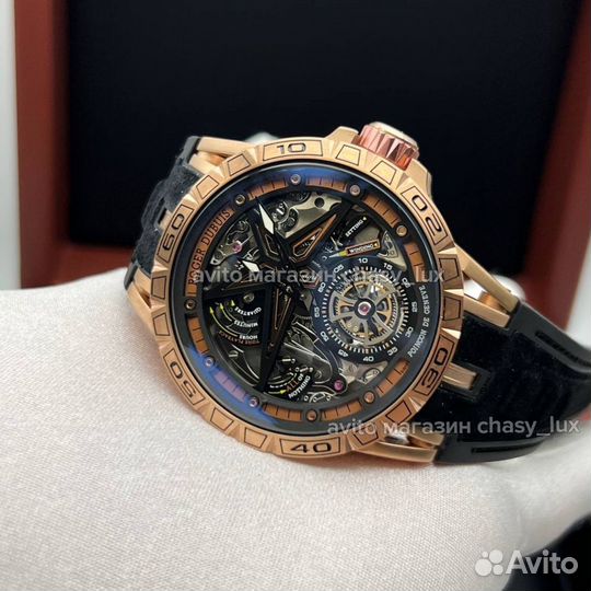 Часы Roger Dubuis Excalibur