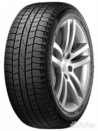 Laufenn I Fit IZ LW 51 215/50 R17 91T