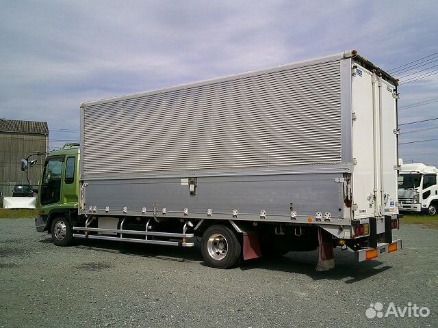 Isuzu Forward (F-Series), 2005