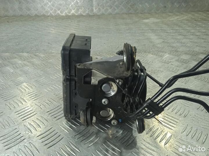 Блок ABS для Volvo V70 3 31329139