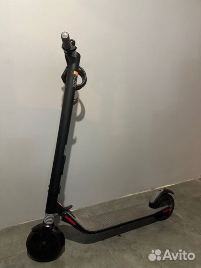 Электросамокат ninebot kickscooter es2
