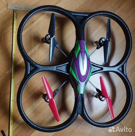 FPV квадрокоптер WLToys 666N коллекторный