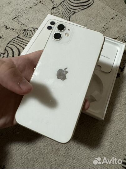 iPhone 11, 128 ГБ