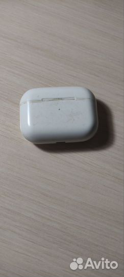 Беспроводные наушники apple airpods