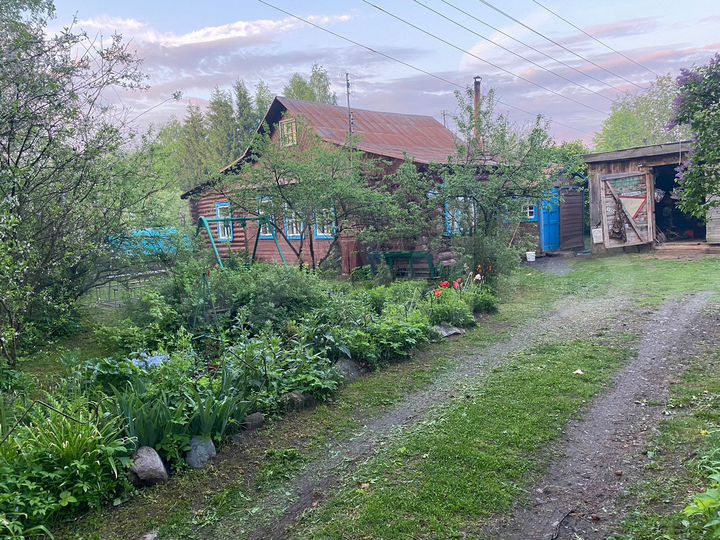 Дом 90 м² на участке 10,5 сот.