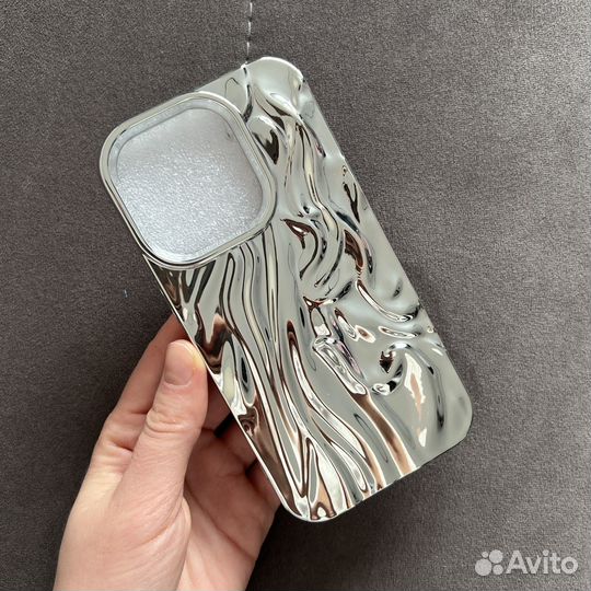 Модный чехол на iPhone 14 pro