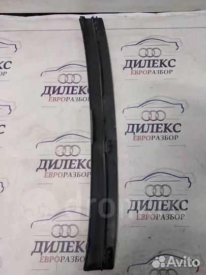 Накладка декоративная Audi A4 (B8) 2007-2015