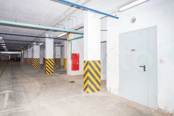 Машиноместо