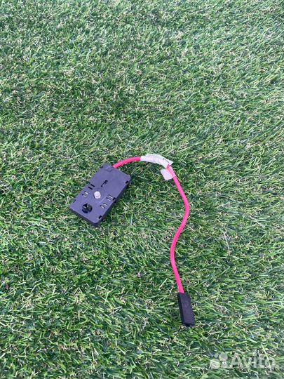 Усилитель антенны Tesla Model Y 2021 107973500A