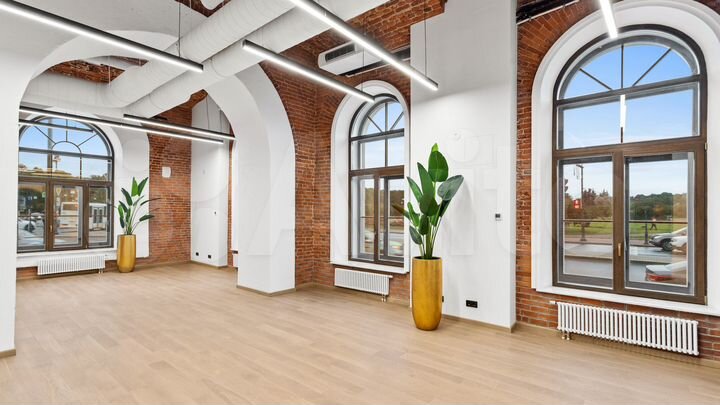 Сдам торговое помещение, 186.7 м²