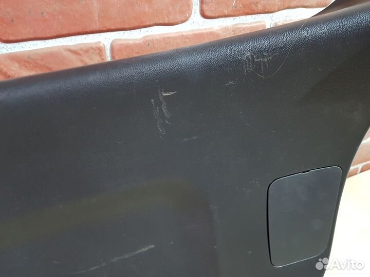 Обшивка крышки багажника Mitsubishi asx 1.6