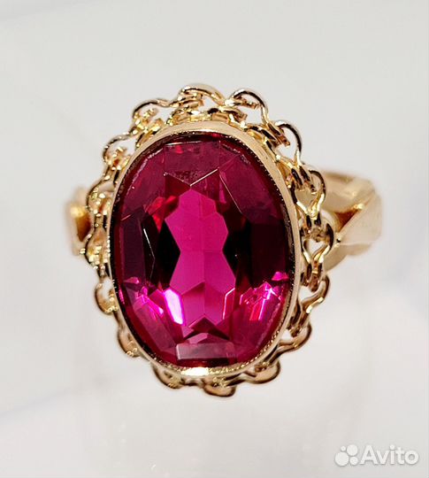 Золотое кольцо с корундом 583 проба 18 размер