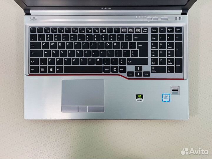 Fujitsu Celsius H770