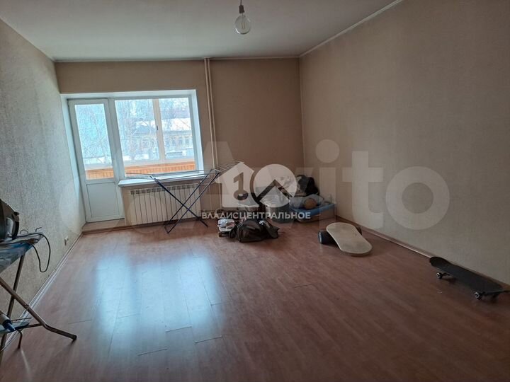 3-к. квартира, 85 м², 3/10 эт.