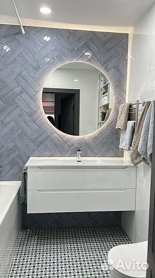 Зеркало с подсветкой настенное