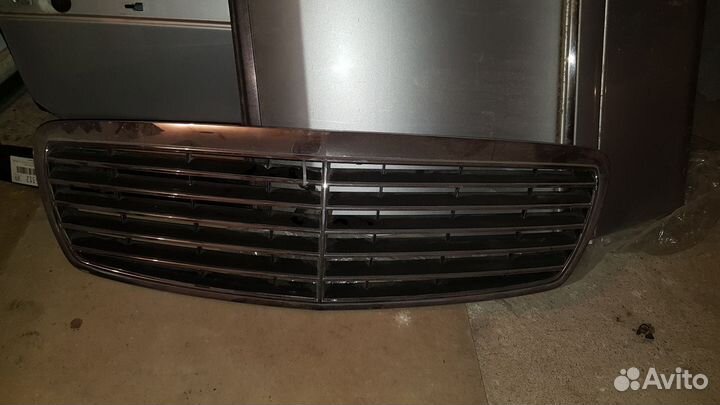 Решетка радиатора w211